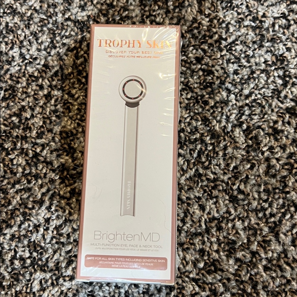 Trophy Skin‎ BrightenMD Device Eye Face Neck Skin Care